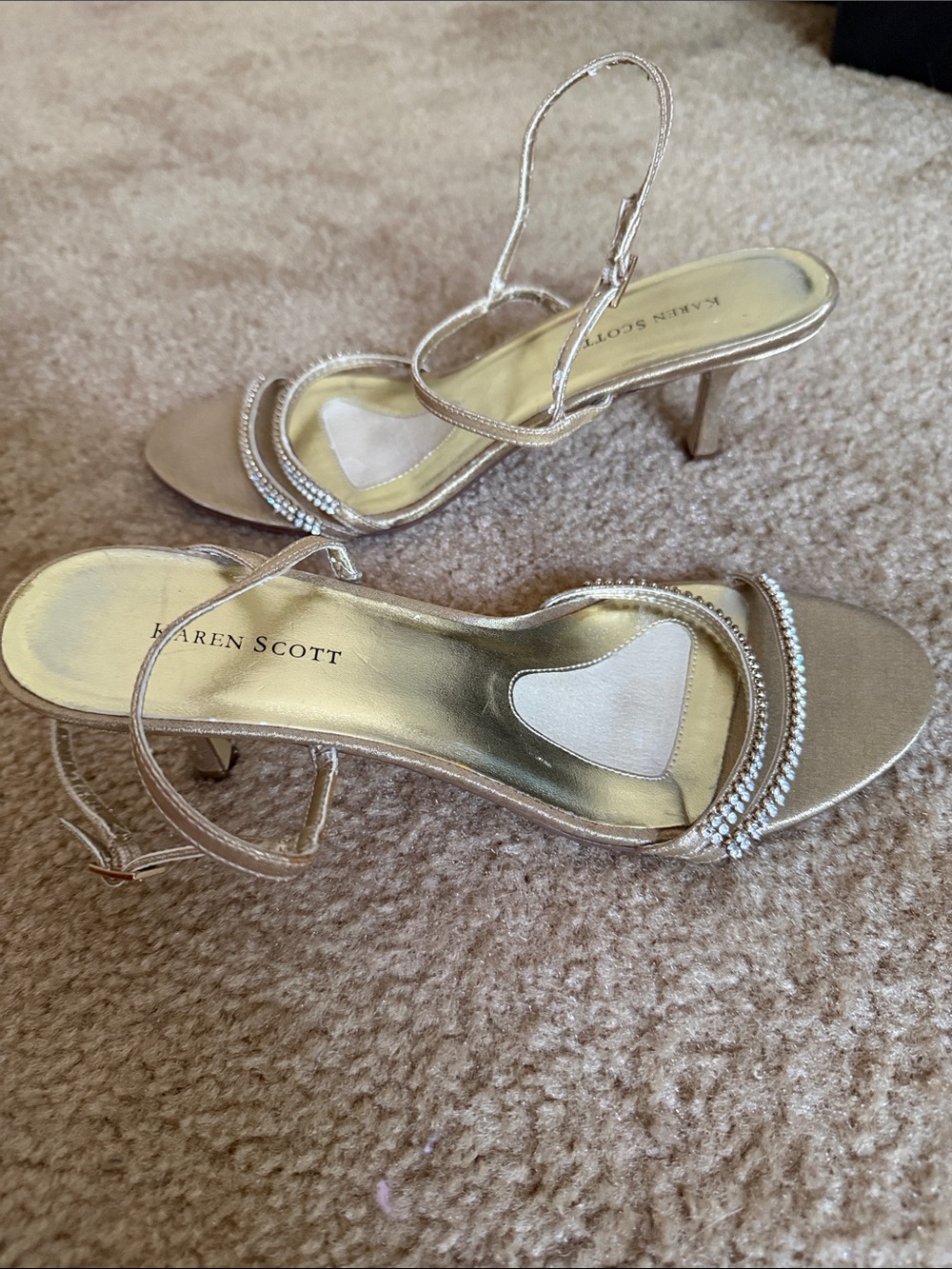 Karen Scott sz 8 M  dressy gold sandals with rhinestone straps EUC  2.5 in heels